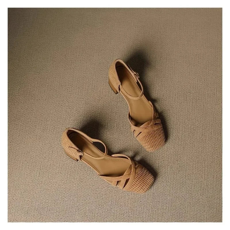 נעלי עקב דגם אלינור