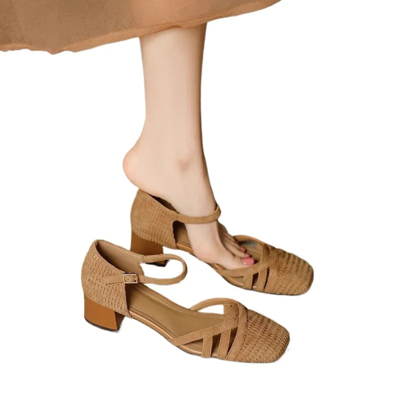 נעלי עקב דגם אלינור