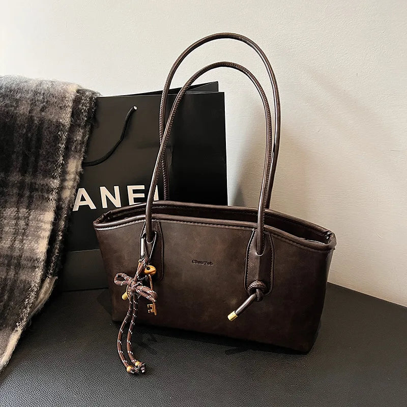 תיק דגם כרמלי